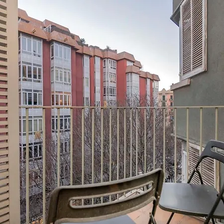 Apartment 2 Bedroom With Balcony In Eixample 4-2 *