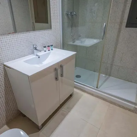 2 Bedroom With Balcony In Eixample 4-2 Apartment Barcelona