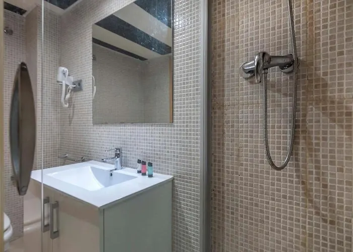 The Collection - 2 Bedroom With Balcony In Eixample 4-2