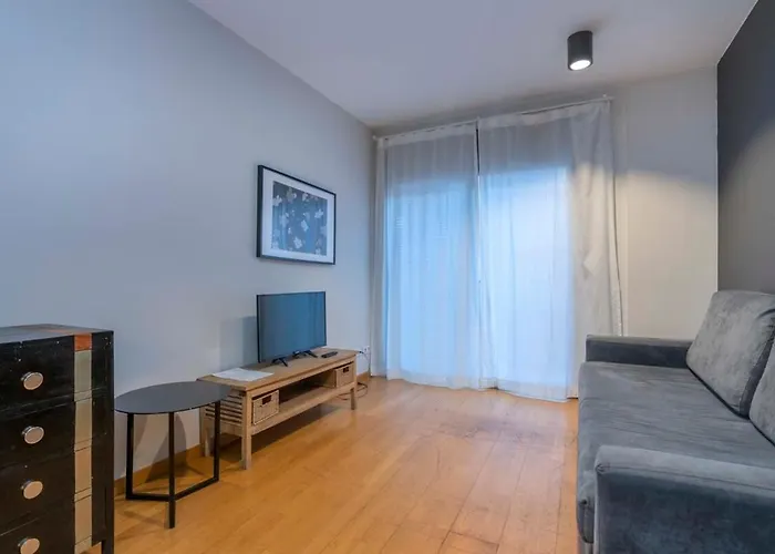 The Collection - 2 Bedroom With Balcony In Eixample 4-2 *